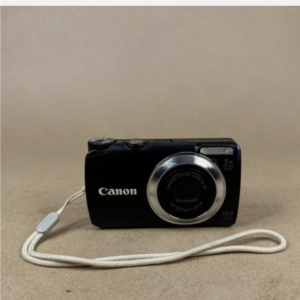 Canon Black A3300 is